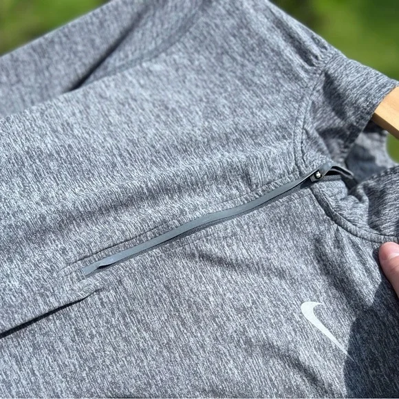 Nike Gray Quarter-Zip Pullover Medium - Picture 6 of 8